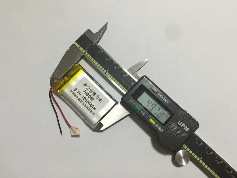 Nueva batería de polímero de litio de 3,7 V de plena capacidad 703048   Walkie talkie GPS 1200MAH / equipo / Mini