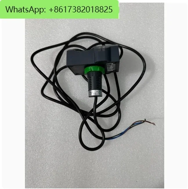 

XB5S2B2L2 Used in good condition Fingerprint switch