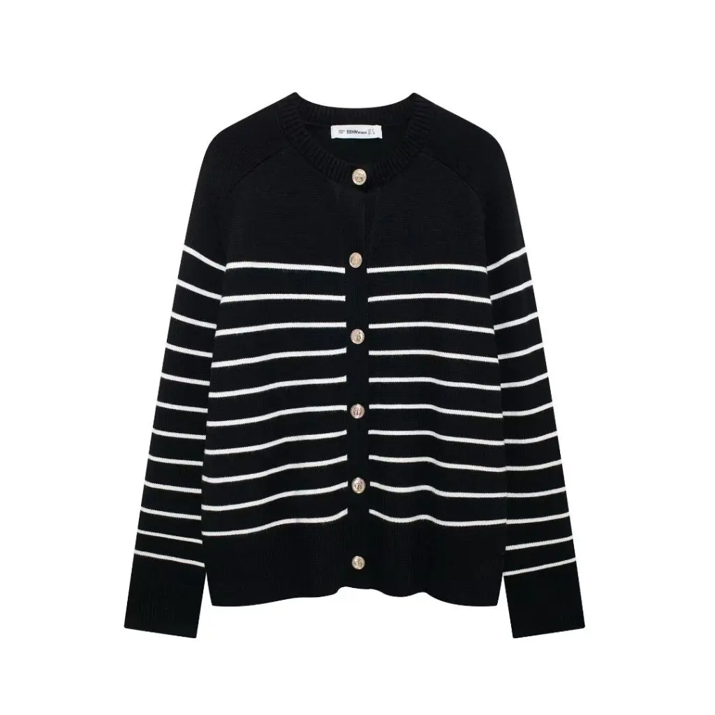 

Women's round Neck Striped Knit Shirt Casual Street Fashion Single Breasted Autumn New European And American Style