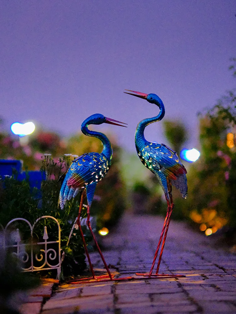 Yard Red-crowned Crane Solar Lamp Outdoor Garden Decoration Iron Statue House Exterior Gardening Terrace Sculpture Ornaments