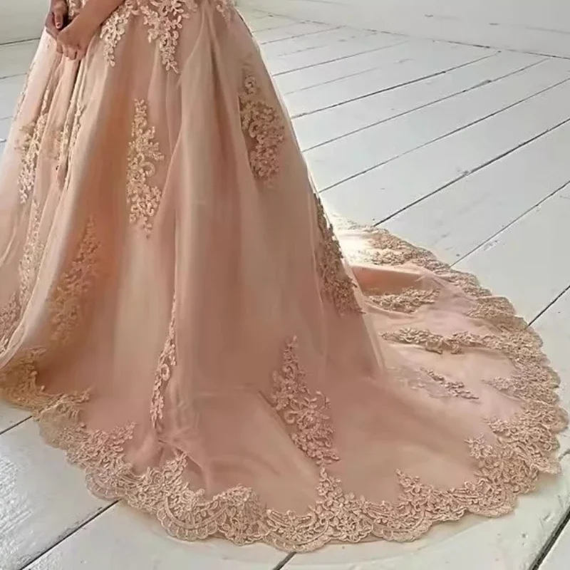 

2025 Royal Style Girls Lace Princess Dress Long Gown Birthday Party Flower Girl Wedding Evening Piano Performance