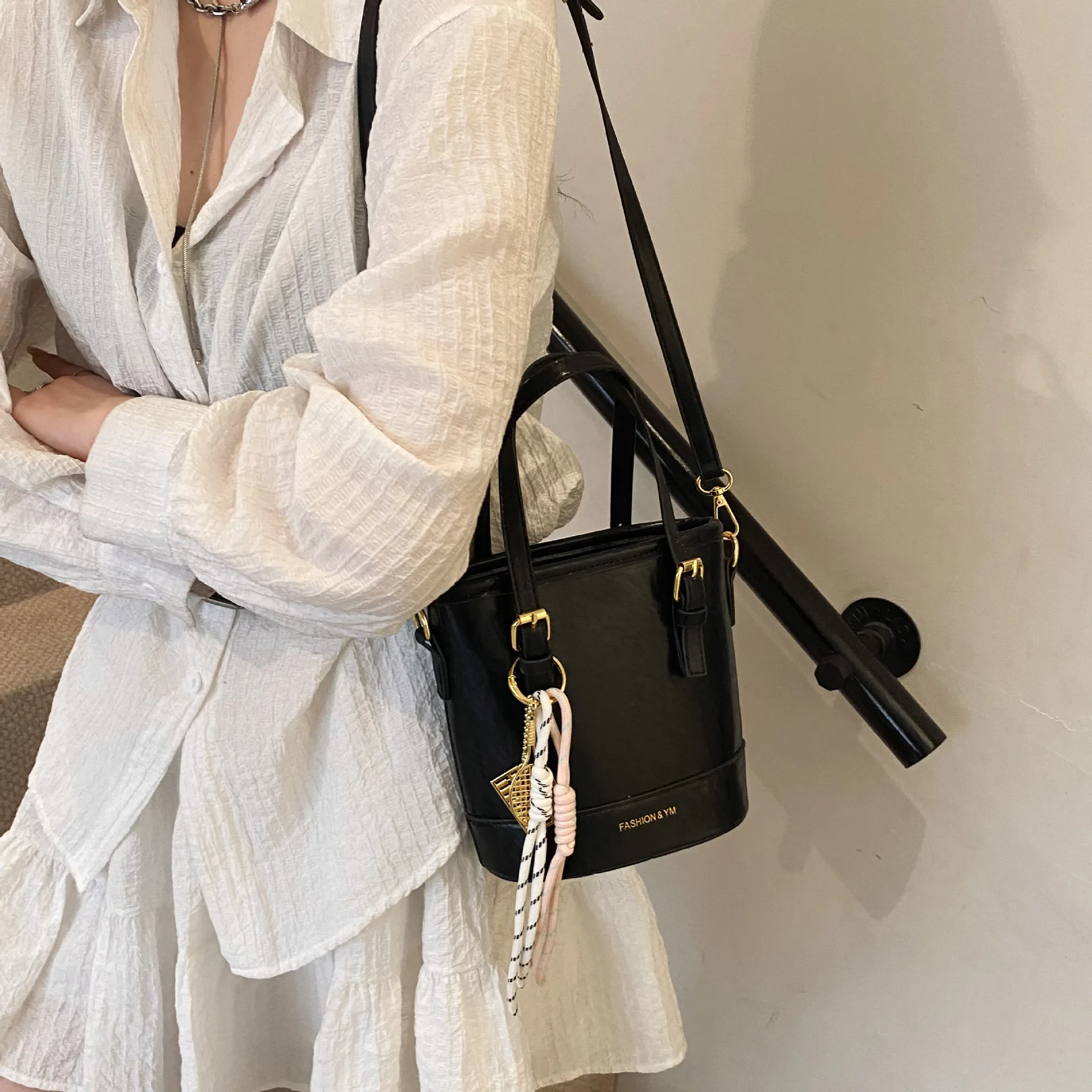 Luxuriös – koreanische Einkaufstasche der Klassen 2025, inspiriert, handgehalten, für Damen – elegant, minimalistisch und trendig