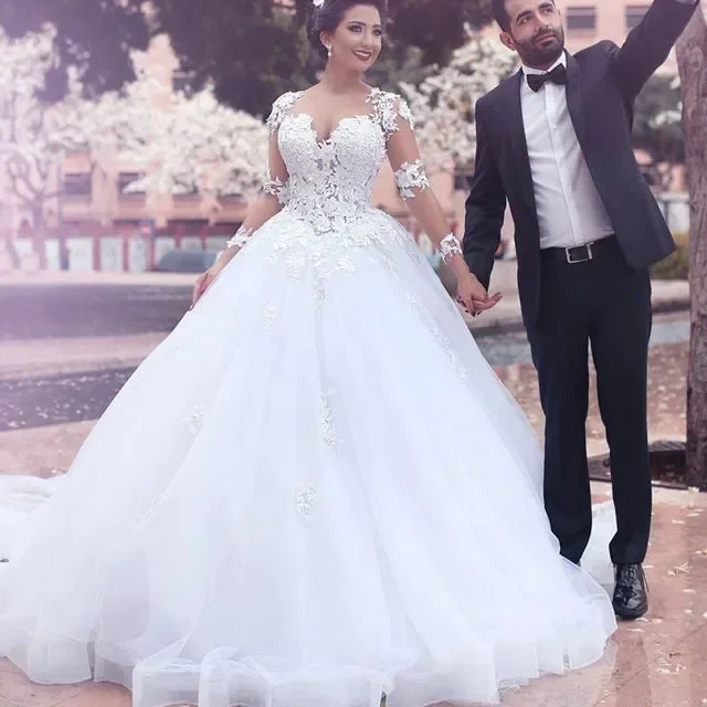 Abito da sposa personalizzato con fiori 3D, abito da ballo a maniche lunghe, abito da sposa romantico, realizzato su misura
