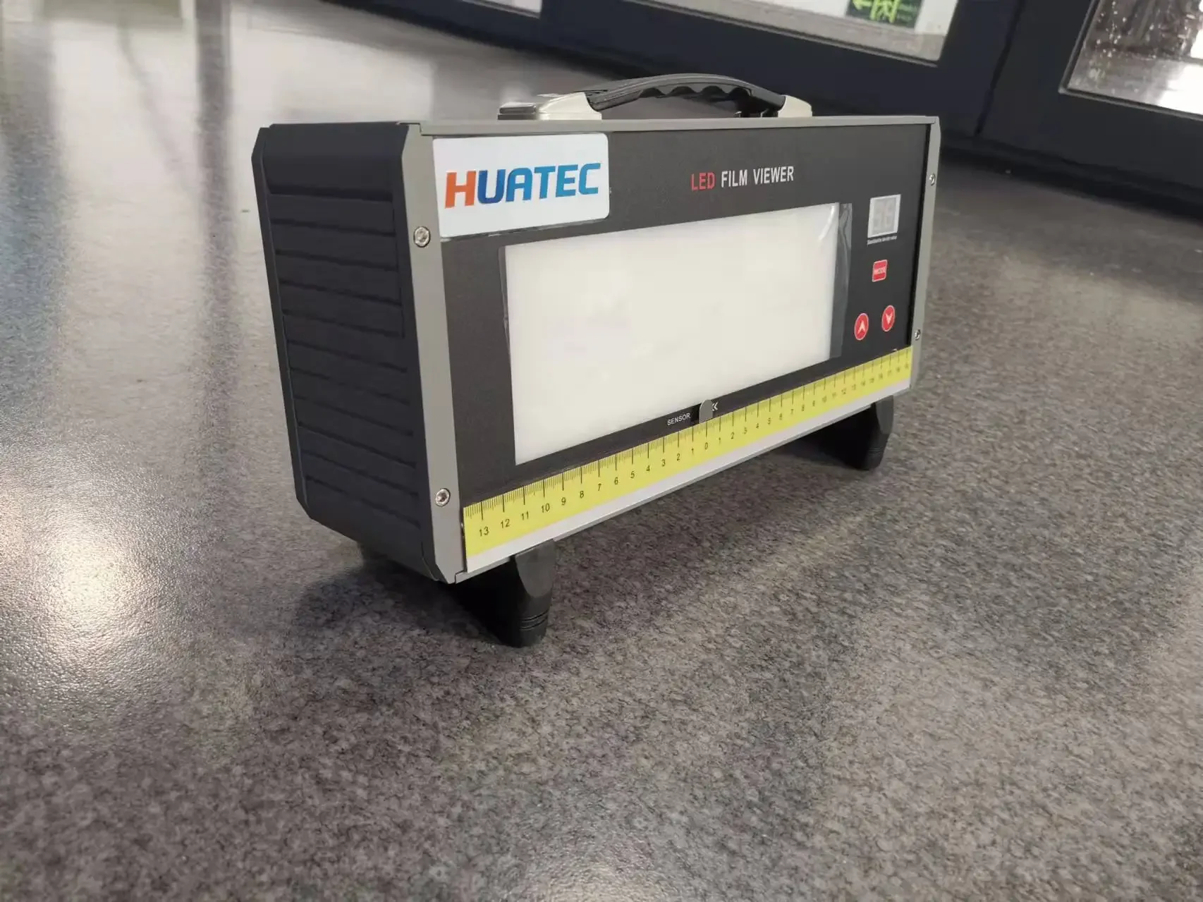 Industry LED Film Viewer HFV-600C