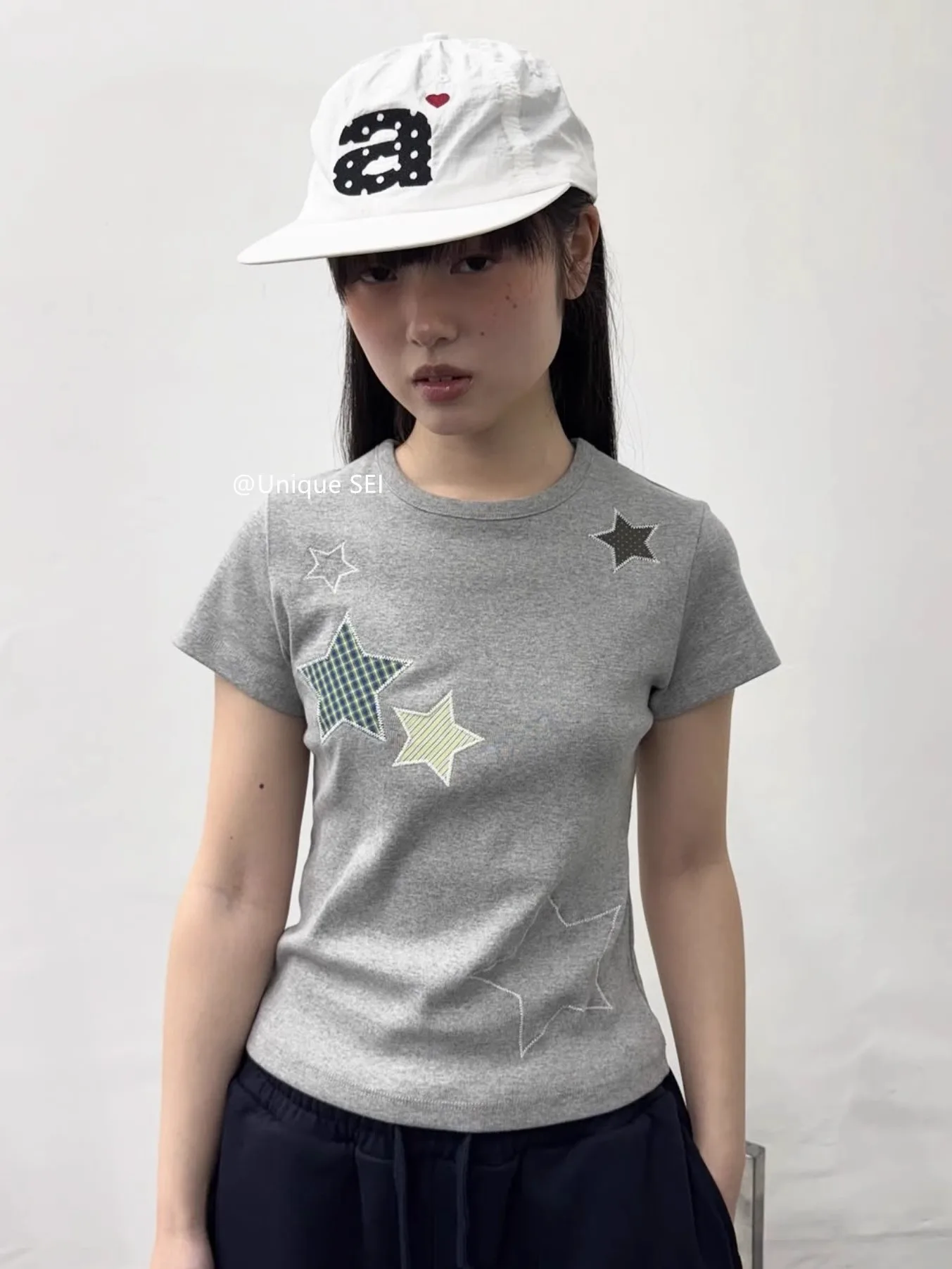 

Korean All Match Star Sticker Embroidery Slim Fit Short Sleeved T-shirt for Women Summer Vintage Casual Designer Tshirt Y2k Top