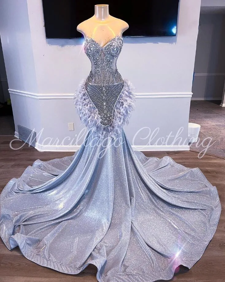 فساتين المشاهير المسائية الماسية الفضية سباركلي فتاة سوداء فاخرة كريستال ريشة قطعة العاج مشد حفلة موسيقية فيستدو دي غالا مخصص