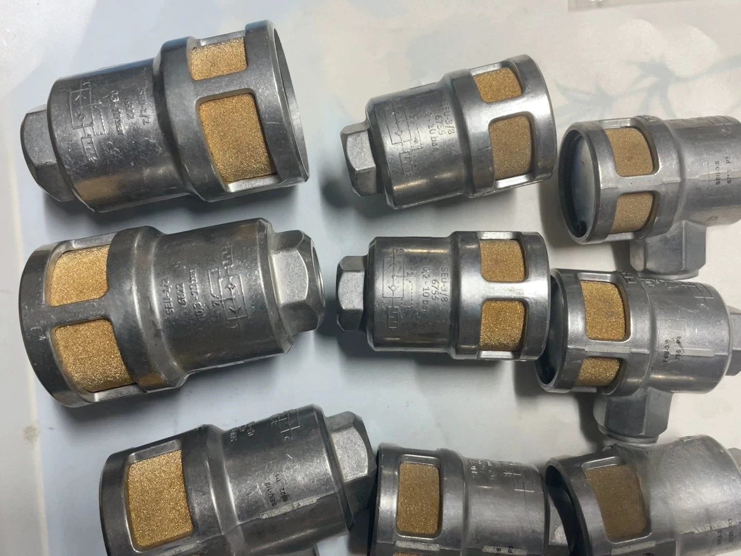 FESTO ‎SEU-1/2 6822 SE-1/2-B 9688 SE-1/4-B 9686 SEU-1/4 6753