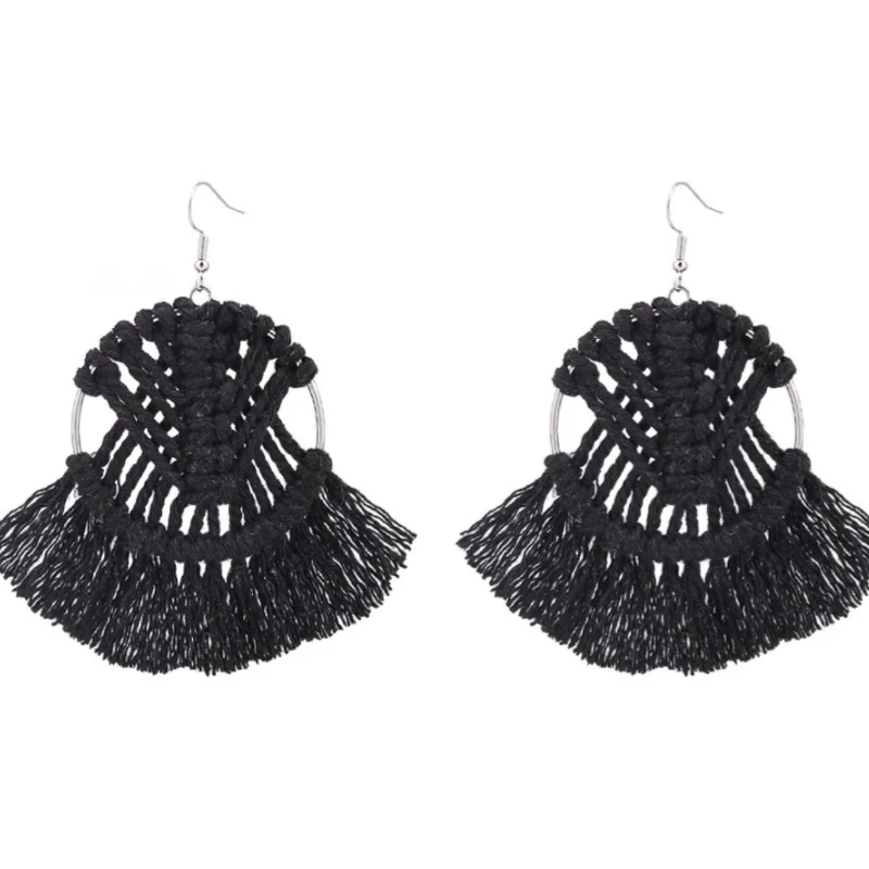 1 Pair Of Bohemian Holiday Style Fashion Creative Color Tassels Hand Woven Fan Shaped Ear Jewelry