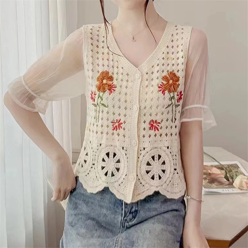 REALEFT Summer Lace Crochet Embroidery Women\'s Short Shirts 2024 New Hollow Out Beach Bohemian Flare Sleeve V-Neck Tops Female