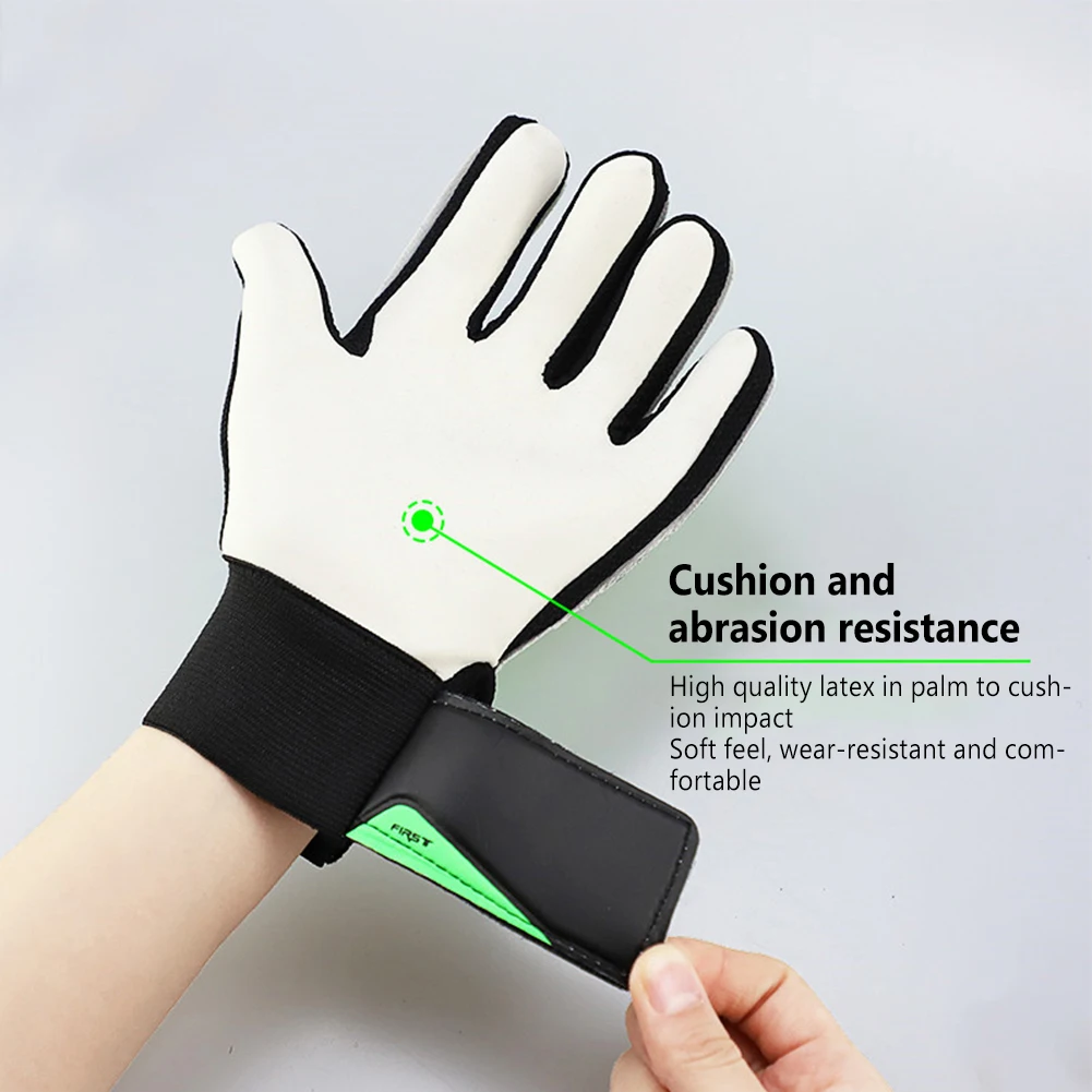 Soccer Goalkeeper Gloves For Kids Anti-collision Non-slip Breathable Latex Goalkeeper Gloves for Boys Girls