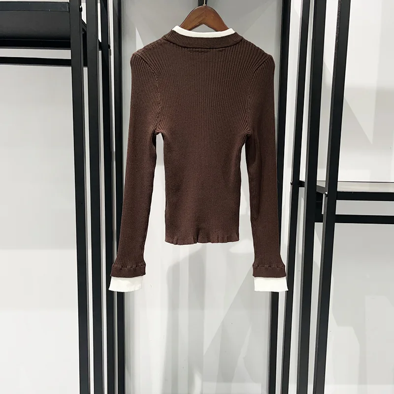 【Geschenk kostenlos】 Graues, geripptes Stretch-Strickoberteil für Damen im Herbst und Winter 2025, mit Rundhalsausschnitt und Kontrastbesatz