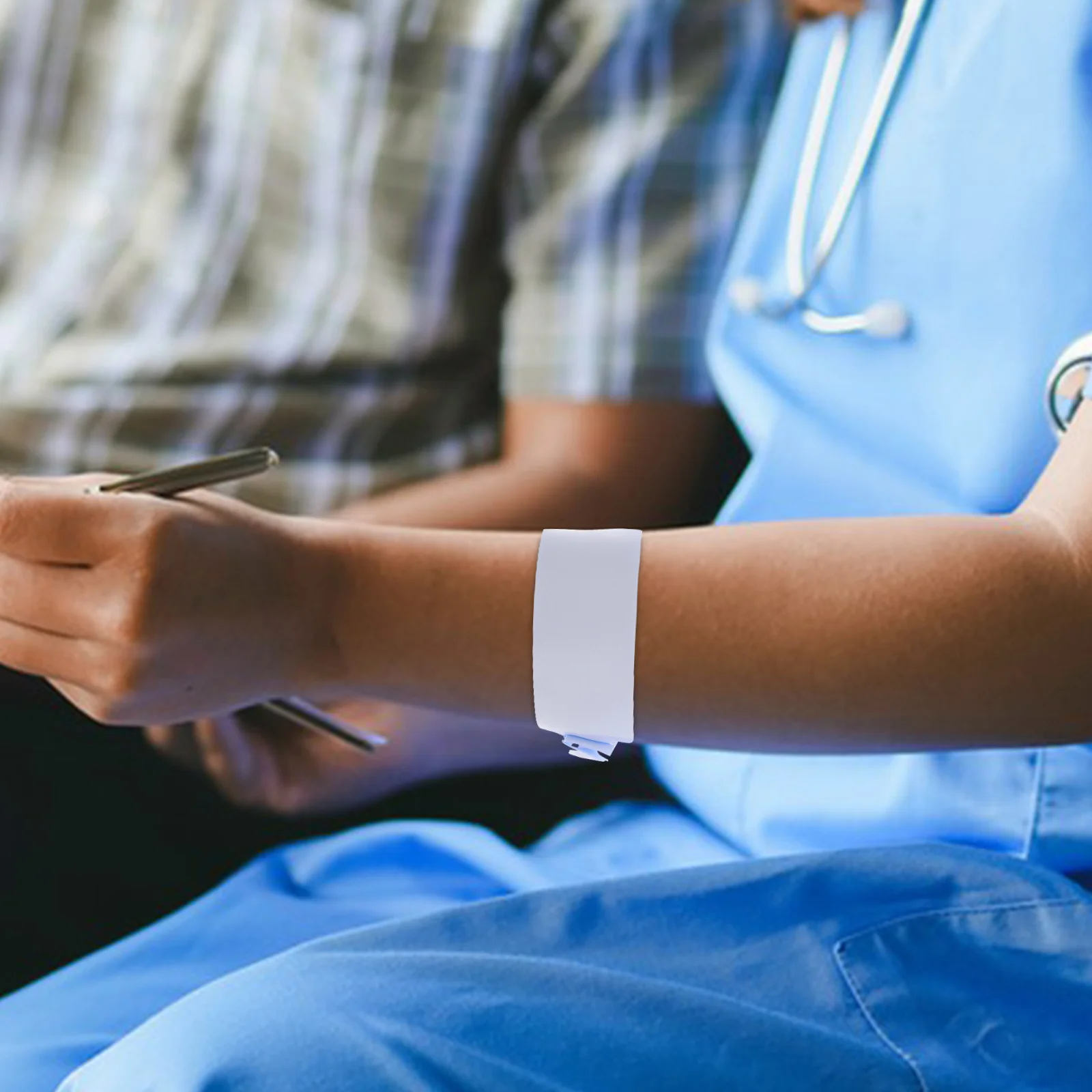 Braccialetti per identità da 100 pezzi Braccialetti per identità ospedaliera Braccialetti medici in PVC impermeabili usa e getta per la sicurezza degli adulti del paziente