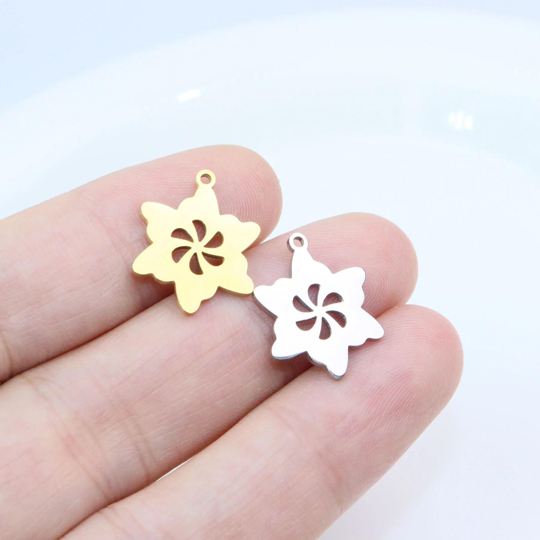 5pcs Wholesale Stainless Steel High Quality Flower Charms Pendant DIY Necklace Earrings Bracelets Vacuum Plate Unfading