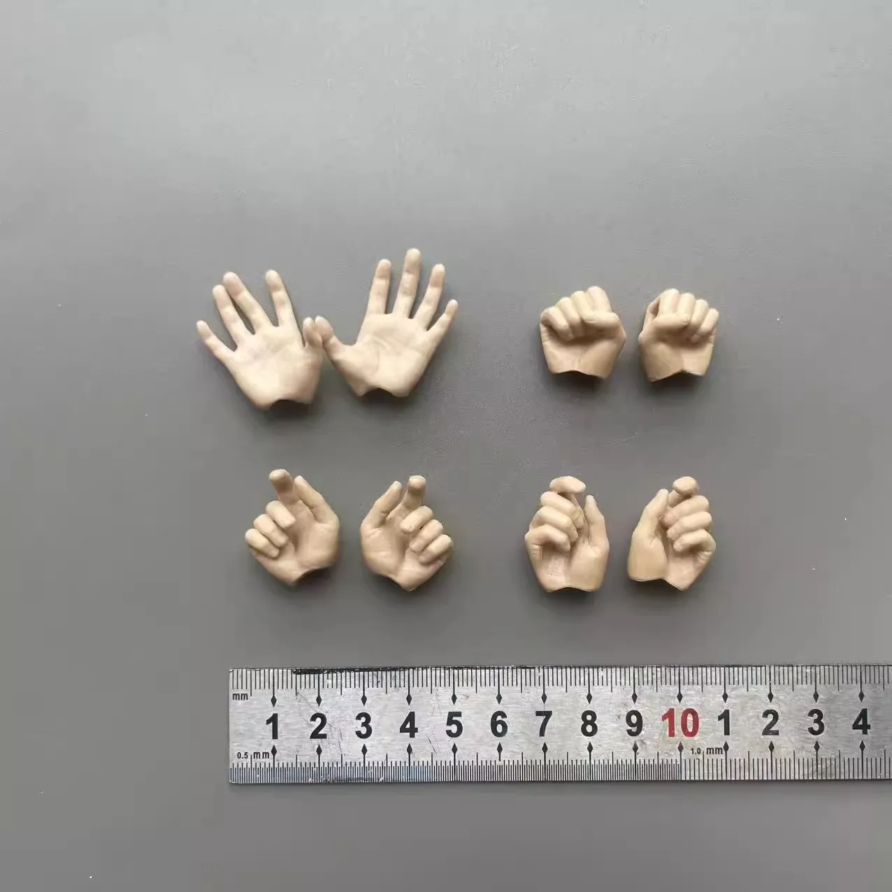 

Snail 1/6 Soldier Gesture Posture Hand Shape Grip Gtick Grip Sword Fit 12'' Action Figure Male Body Model In Stock