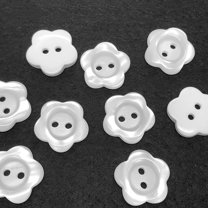 50-100pcs Resin Sewing Button Scrapbooking Flower White Two Holes Button For KIDS Clothes Accessory Diy Buttons For Craft11-15MM