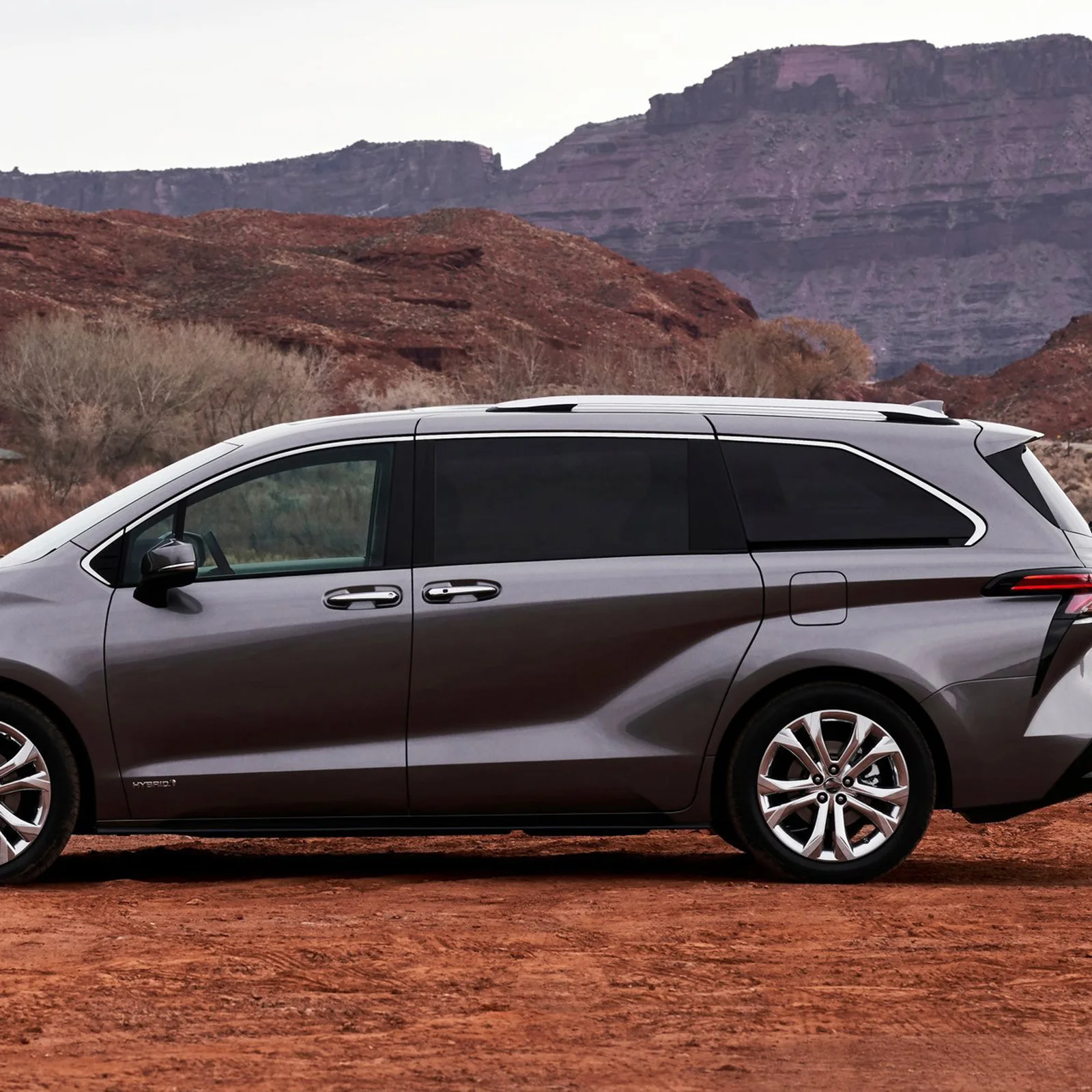 

18 шт. накладок на внешние оконные молдинги и дверные полосы для Toyota Sienna 2021-2026 гг.