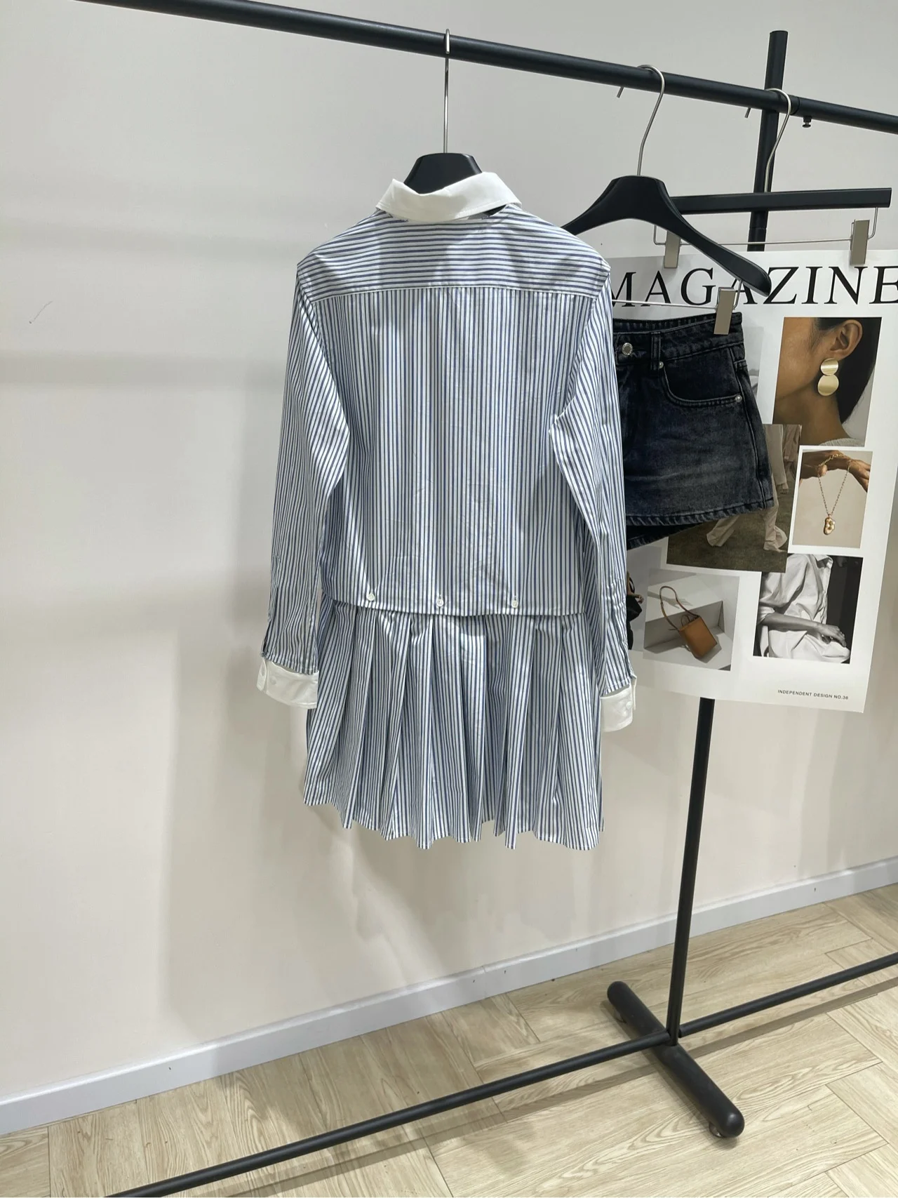 

Женское осеннее платье миди со съемным воротником в полоску, свободное длинное хлопковое платье све