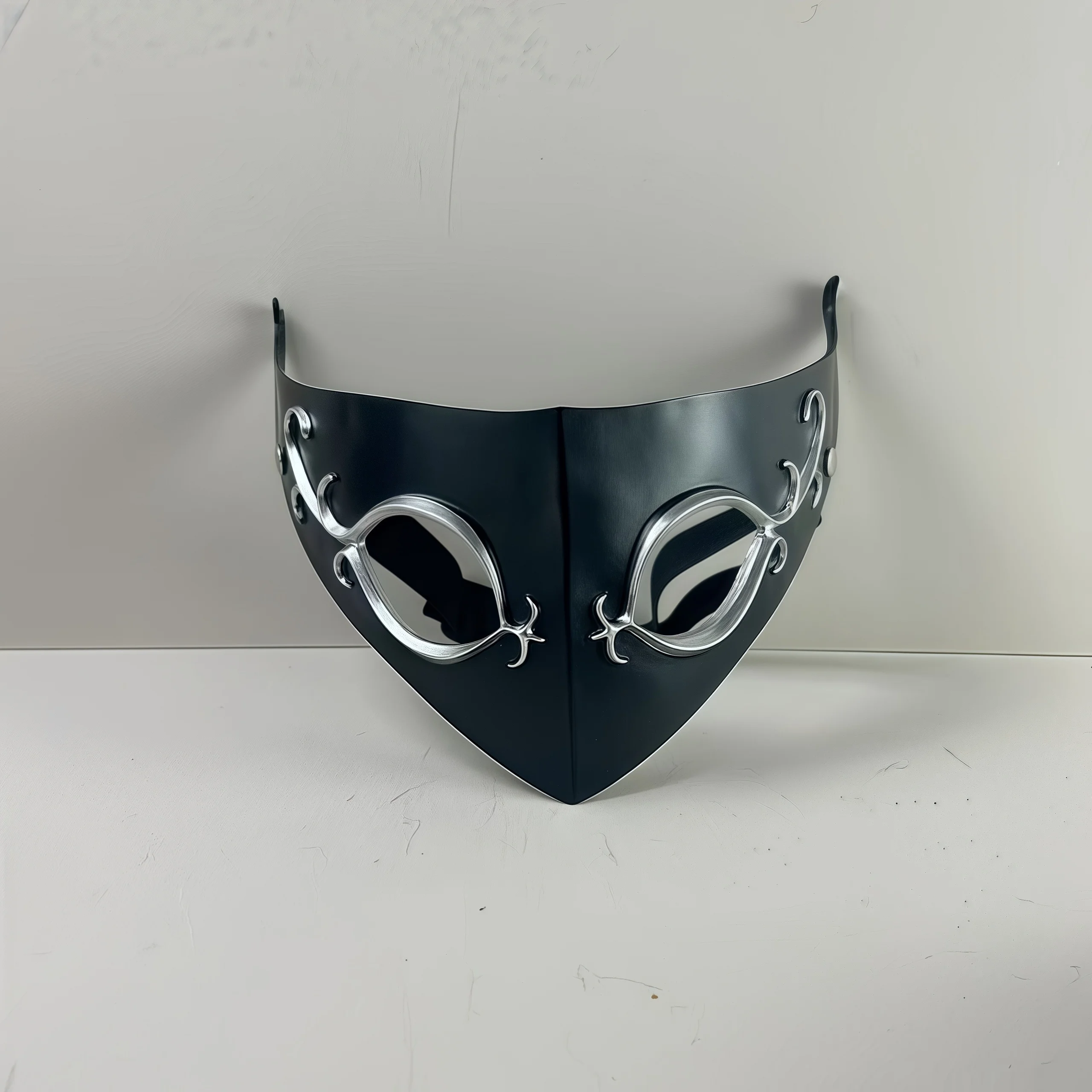 

Halloween, Christmas, Easter Home Party, Haunted House Scene Props, Decorations, Pranks, Cosplay, Handmade Resin Craft Masks