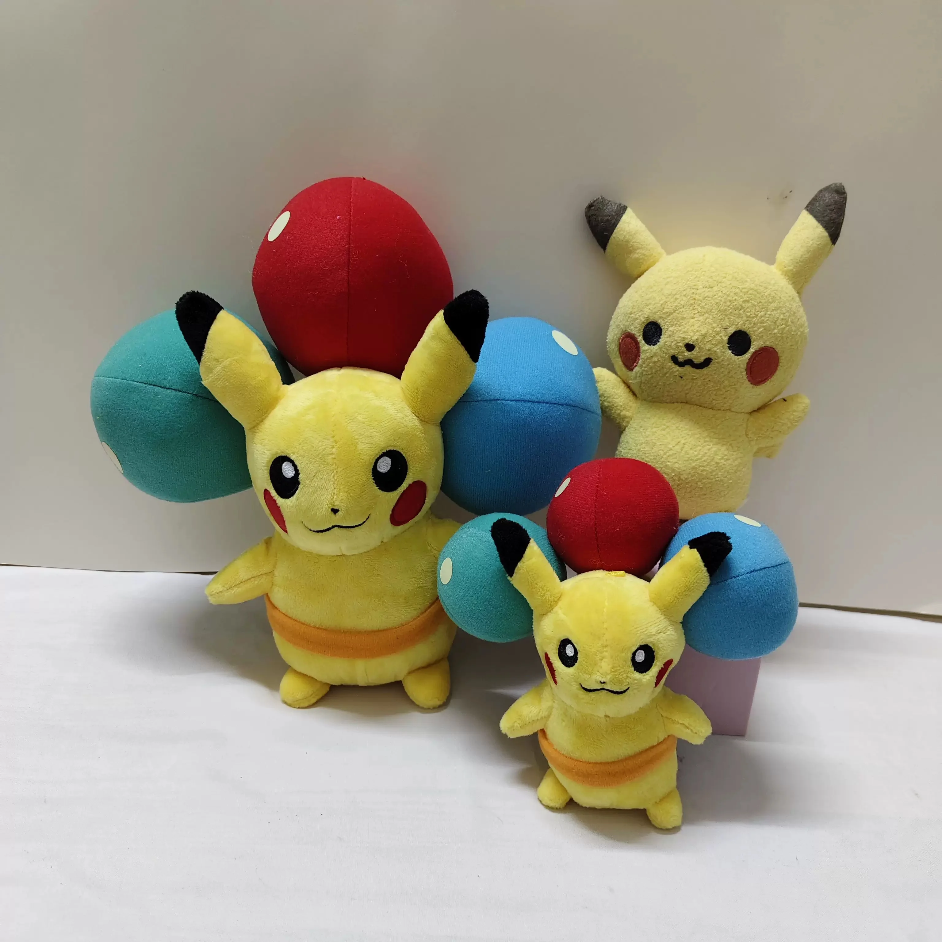 Japanese Pokemon Center Okinawa Balloon Flying Pikachu Media Ornaments Children's Birthday Gifts, Graduation To Friends