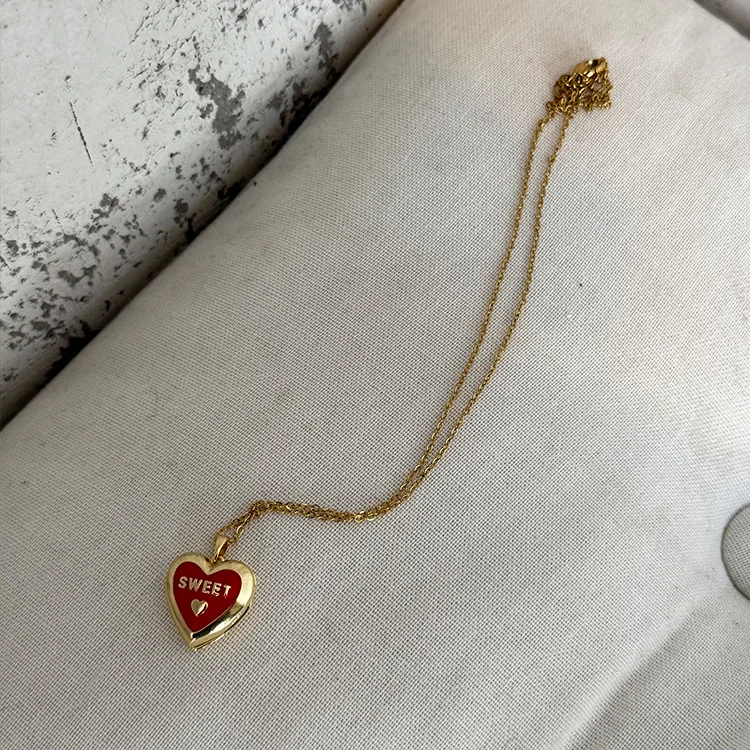Stainless Steel 18K Gold Powder Love  Sweet Clavicle Chain Closure Photo Album Pet Photo Pendant Necklace