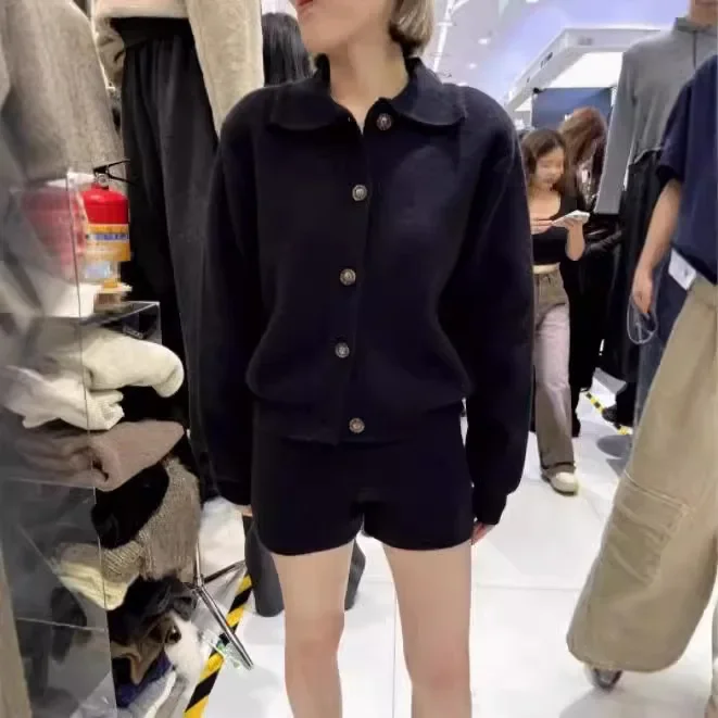 Autumn and Winter 2024 Korean New Fashion Knit Set Age Slimmer Lapel Sweater Cardigan with A-line Knit Shorts Two-piece Set