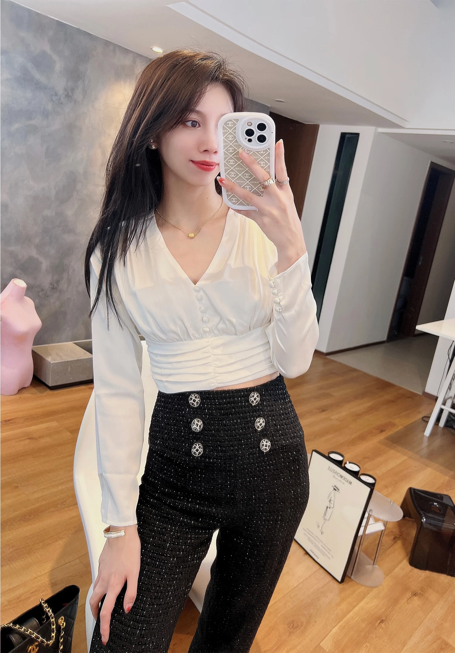 

Ele V-ne irt Women's Faion Design Satin Long Sve ort Length Slim Fit Champagne Pink White Rose Pattern irt