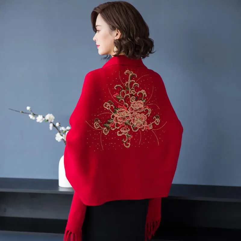 

Poncho female autumn and winter new banquet cheongsam outside with sleeves cape women exquisite embroidered cape top