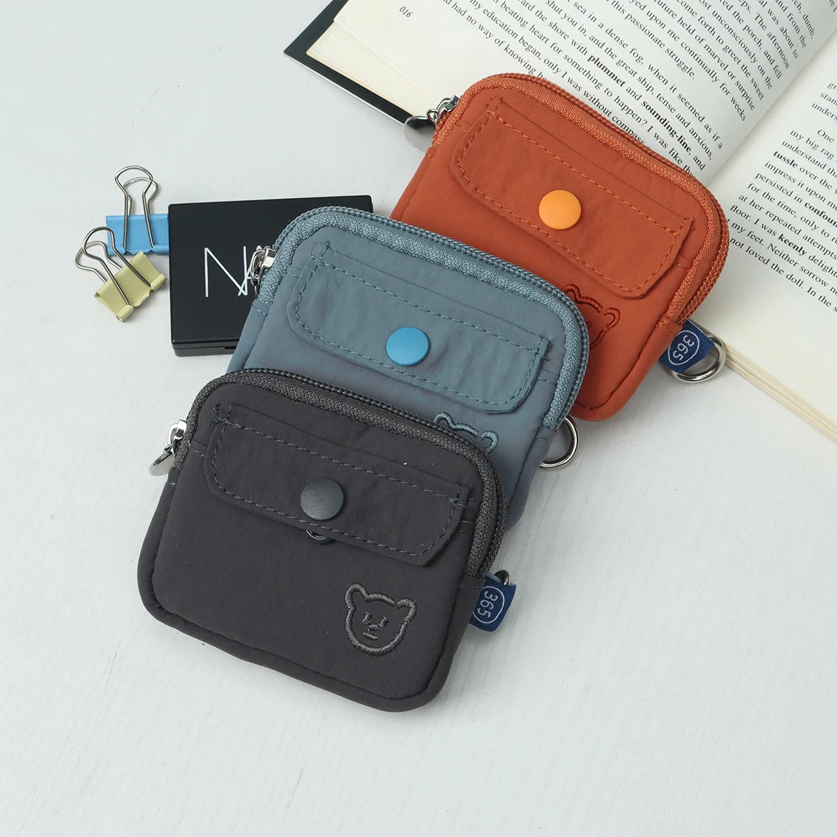 

Mini storage bag Bank card ID headset change protective case Bluetooth buckle zipper men's and women's coin wallets