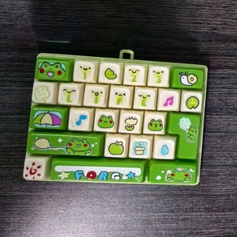 Colorful 26 Key Keyboard Keychain Squeeze Feel Anime Style Keyboard Fidget Pendant Impact Resistant Cartoon
