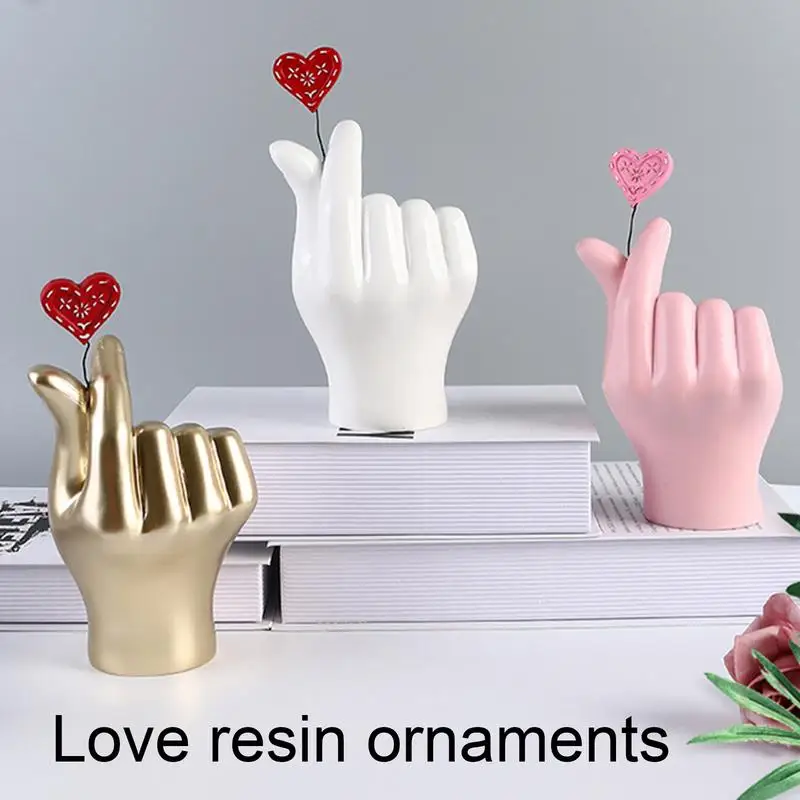 Heart Hands Sculpture Modern Art Love Sculpture Aesthetic Statue Romantic Home Decorations Ambiance Enhancer for Bookshelf