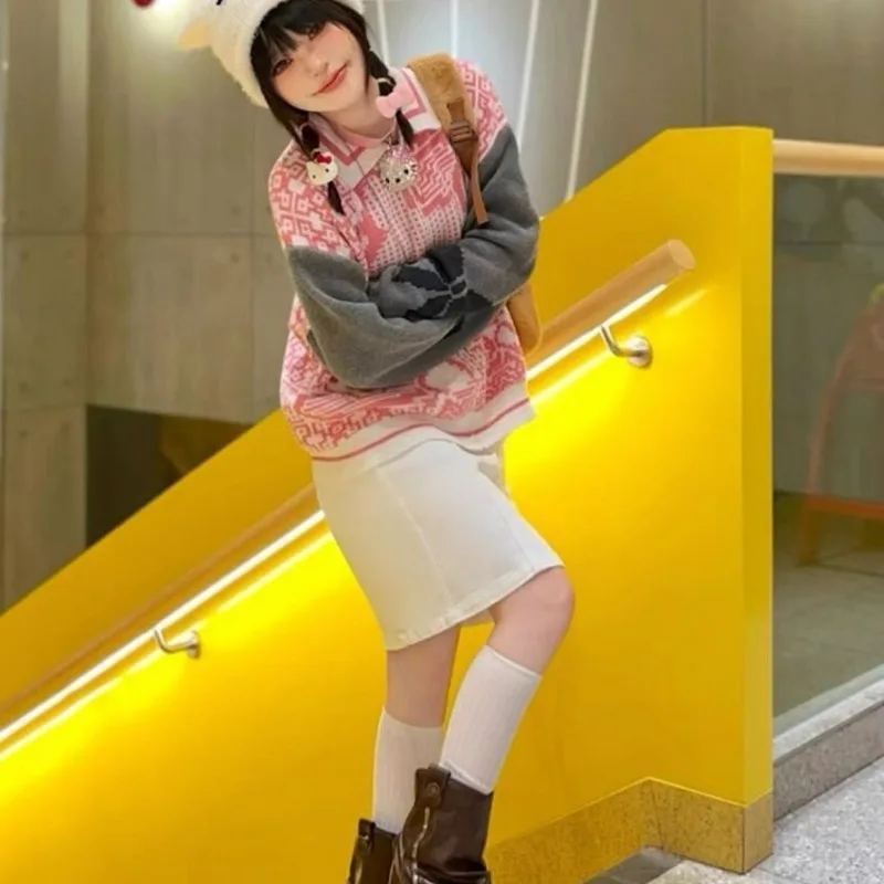 Cardigan lavorato a maglia da donna con stampa Sanrio Hello Kitty Giacca da donna coreana con cuciture a contrasto di colore Y2k Top maglione dolce cartone animato