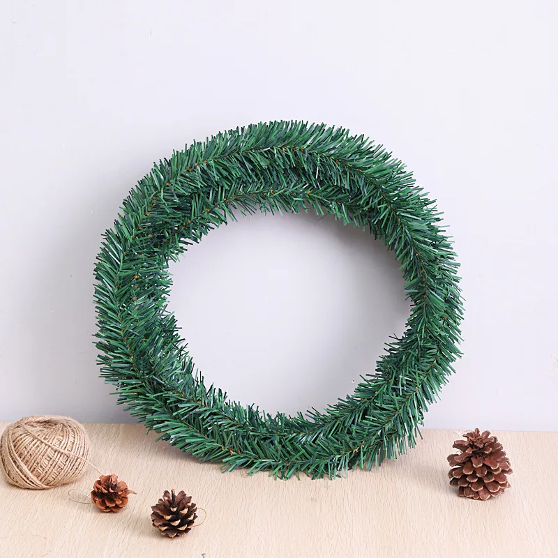 5,5 m grüne künstliche Pflanzengirlande, Weihnachtsdekoration, Weihnachtsbaum für Heimdekoration, Garten, Außentür, Neujahrskranz, Ornament – Detail 6