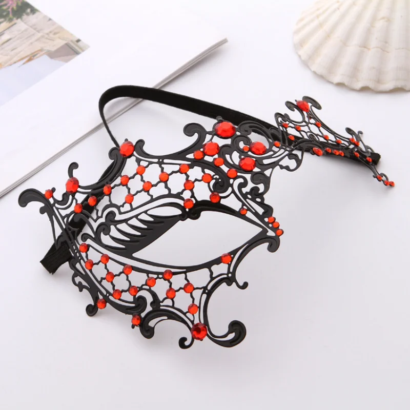 Thin Metal Diamond Mask Inlaid Venice Ball Performance Half Face Princess Mask Female Party Sexy Eye Mask Costumes Accessories