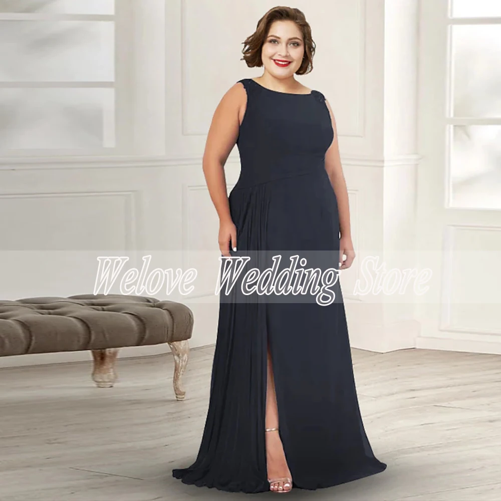 A buon mercato Plus Size per donna madre della sposa abiti senza maniche spacco laterale Scoop lunghezza del pavimento semplice abito da festa per gli ospiti di nozze