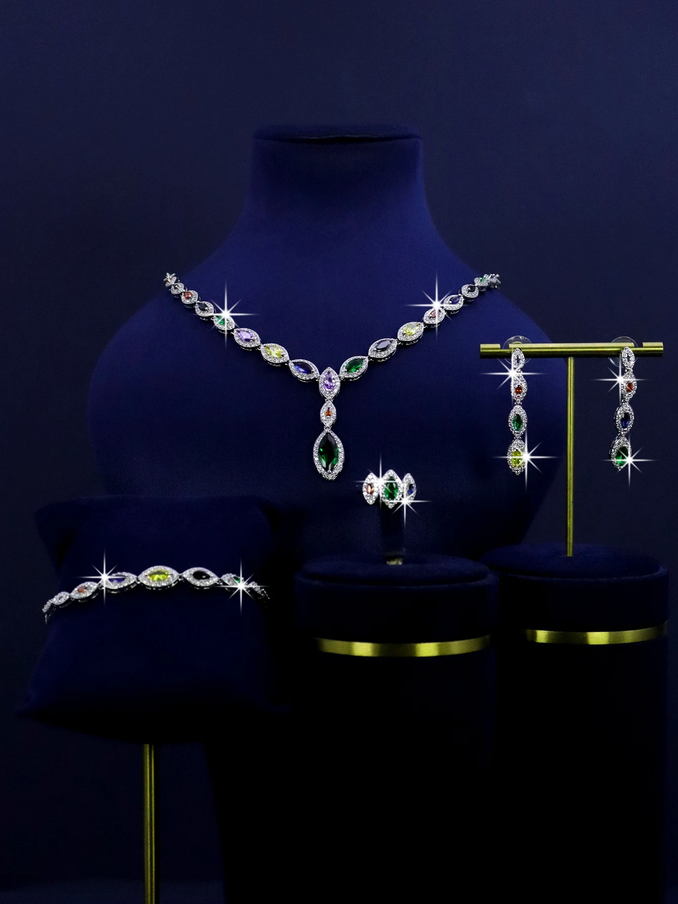 4-piece platinum plated fashion jewelry accessory necklace for Nigerian Saudi Arabian bride wedding luxury set.