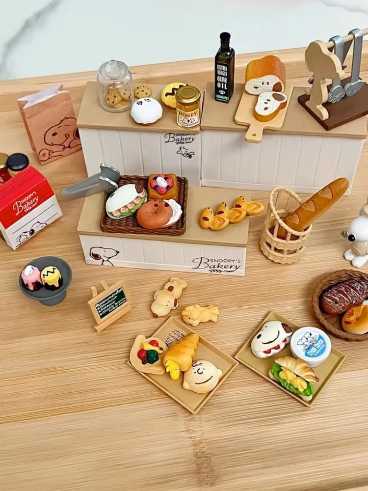 Véritable boîte entière Re-Ment Snoopy modèle Miniature couronne café boulangerie Restaurant occidental rencontre boîte aveugle Collection