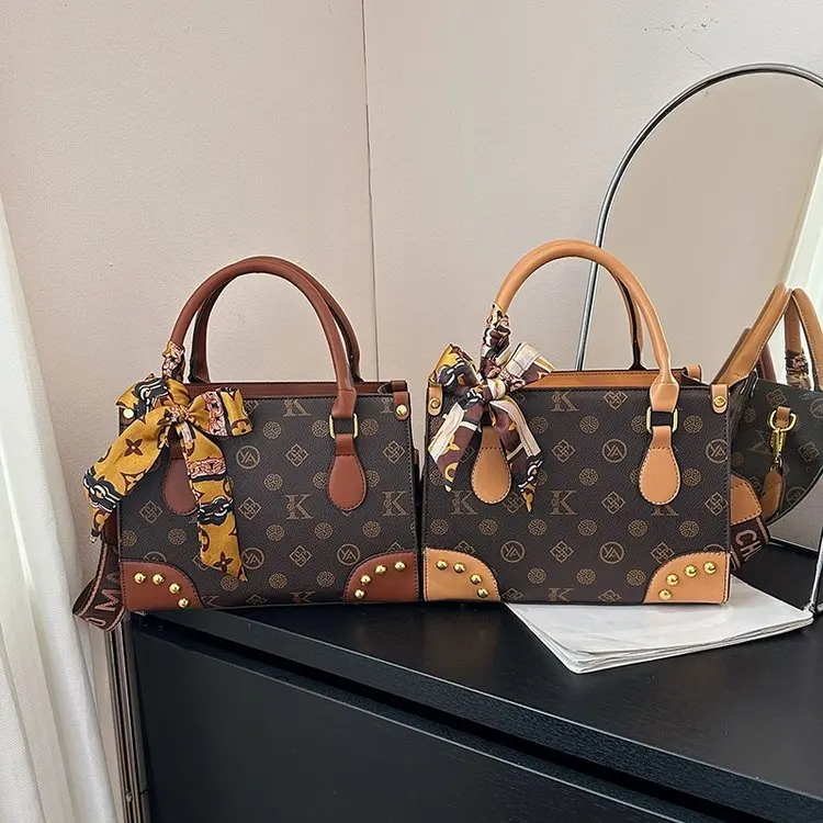 

Новая винтажная сумка 2026 года в европейском стиле для работы и поездок, многофункциональная, трансформируемая, с верхней ручкой и наплечным ремнем, вместительная, в дизайнерском стиле