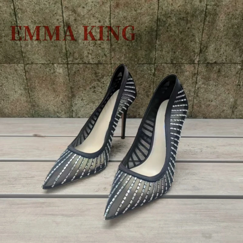 شبكة سوداء مدبب تو مضخات خنجر الكعوب كريستال الانزلاق على مضخات المرأة أحذية مثيرة نمط جديد الصيف أحذية مصممين غير رسمية للحفلات