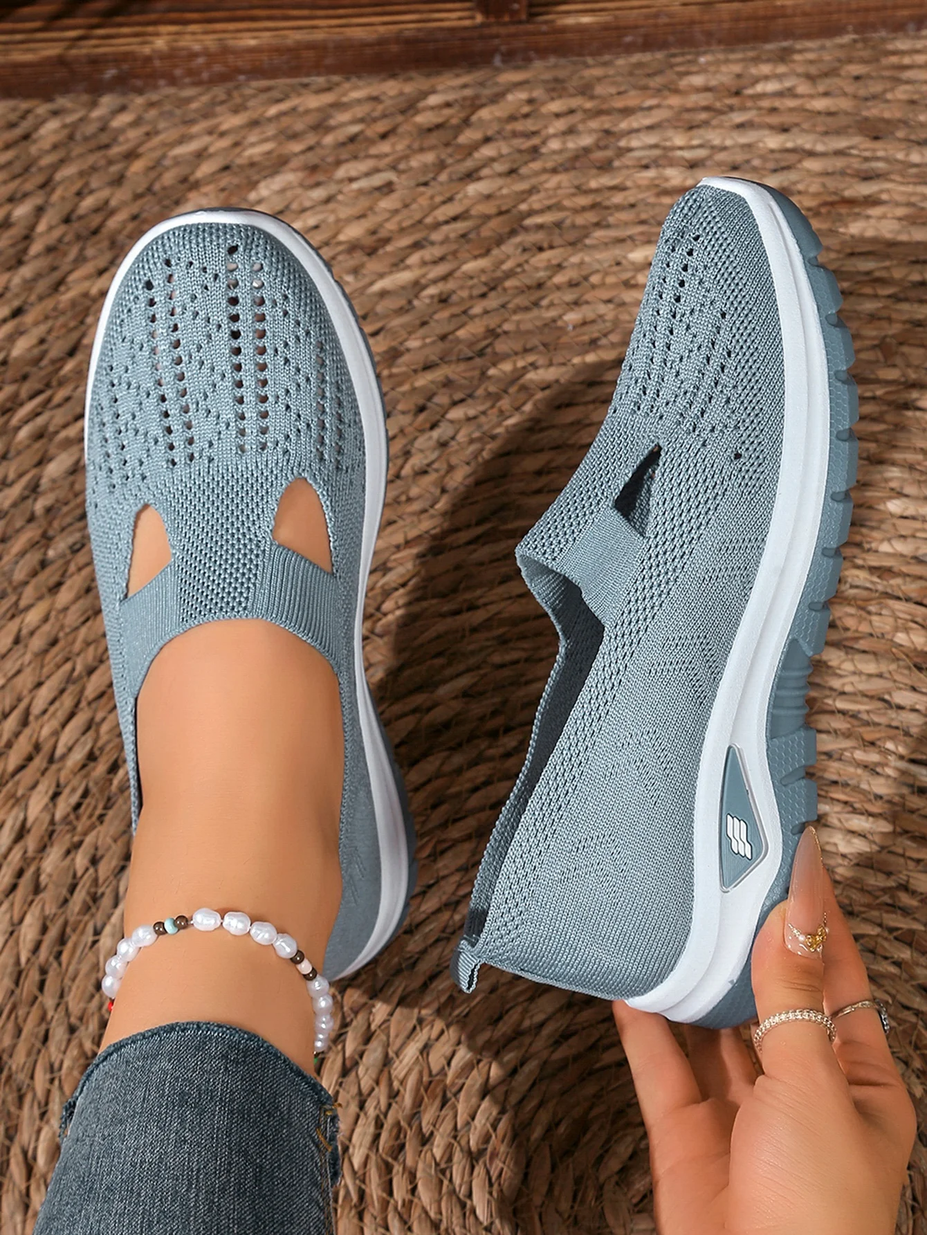 Sommerliche, atmungsaktive, hohlgestrickte Damen-Slip-On-Schuhe, rutschfeste, leichte Wandersneaker, lässige Mesh-Loafer für den Außenbereich – Detail 19