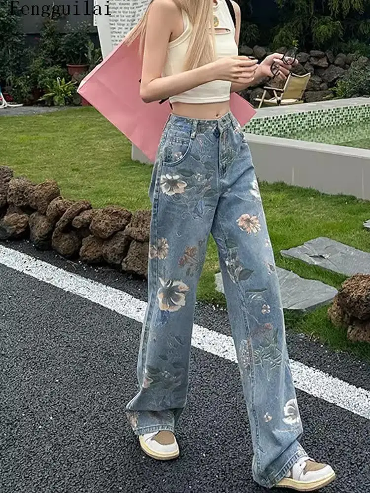 Women Allover Floral Pattern Wide Leg Jeans High Waist Light Wash Denim Trousers Retro Aesthetic Loose Straight Pants
