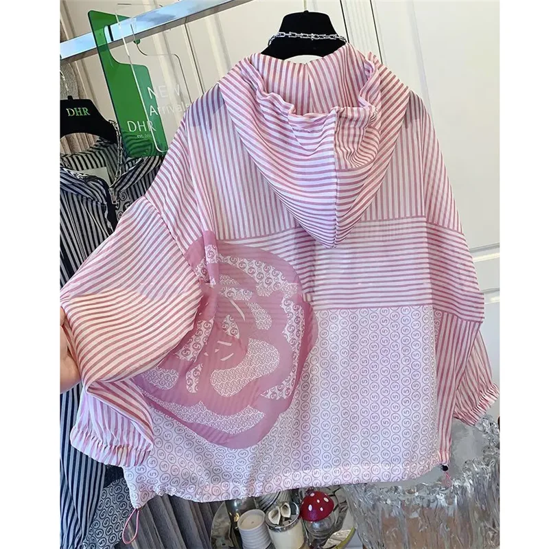 Spring Summer Thin Hooded Sunscreen Shirt Women 2024 New Fashion Loose Casual Tops Stripe Printing Zipper Jacket Female