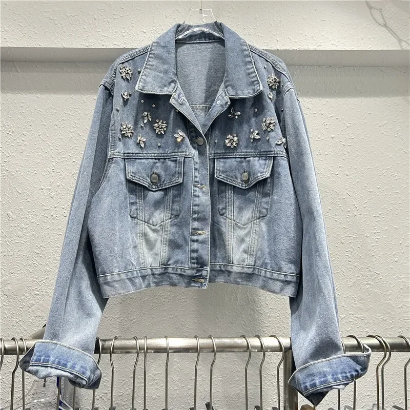 Mode Perlen Diamant Beiläufige Kurze Denim Jacke Frühling Frauen Blau Hellblau Lose Revers Langarm Weibliche Cowboy Oberbekleidung