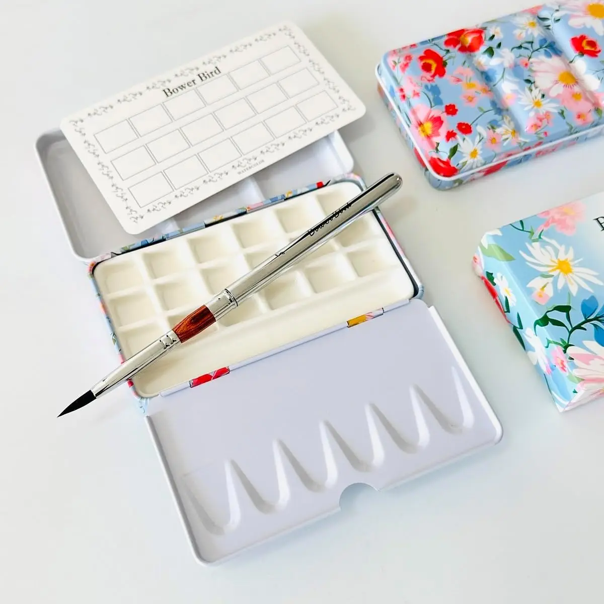 

Travel Watercolor Palette,Portable Ceramic Palette 16 Well,Empty Paint Palette,Small Travel Metal Paint Boxwith Porcelai
