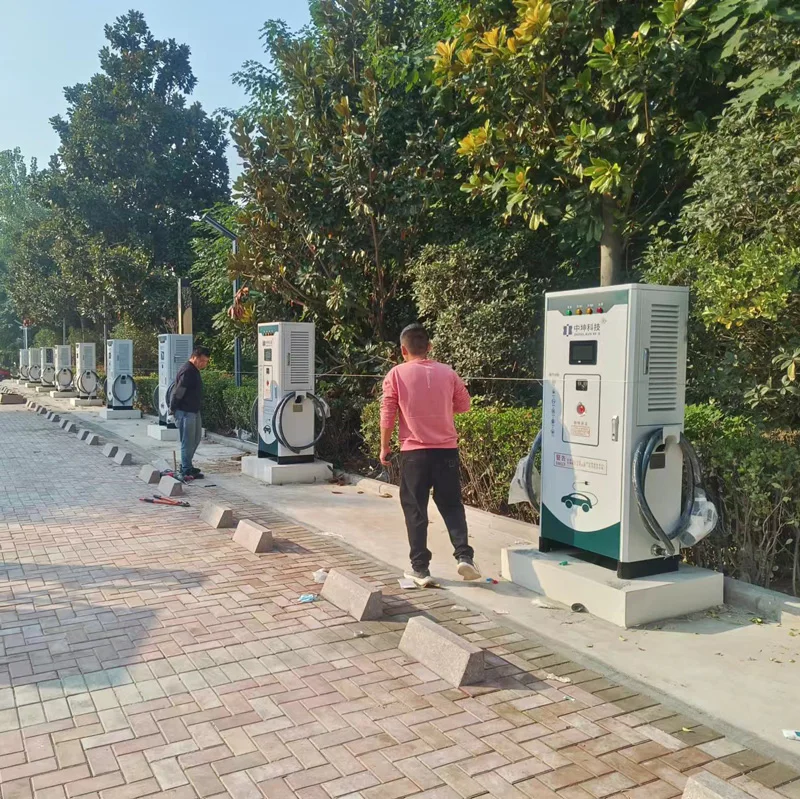 120 كيلو واط تيار مستمر Ccs لوحة طاقة شمسية نقطة شحن السيارة للسيارات الكهربائية