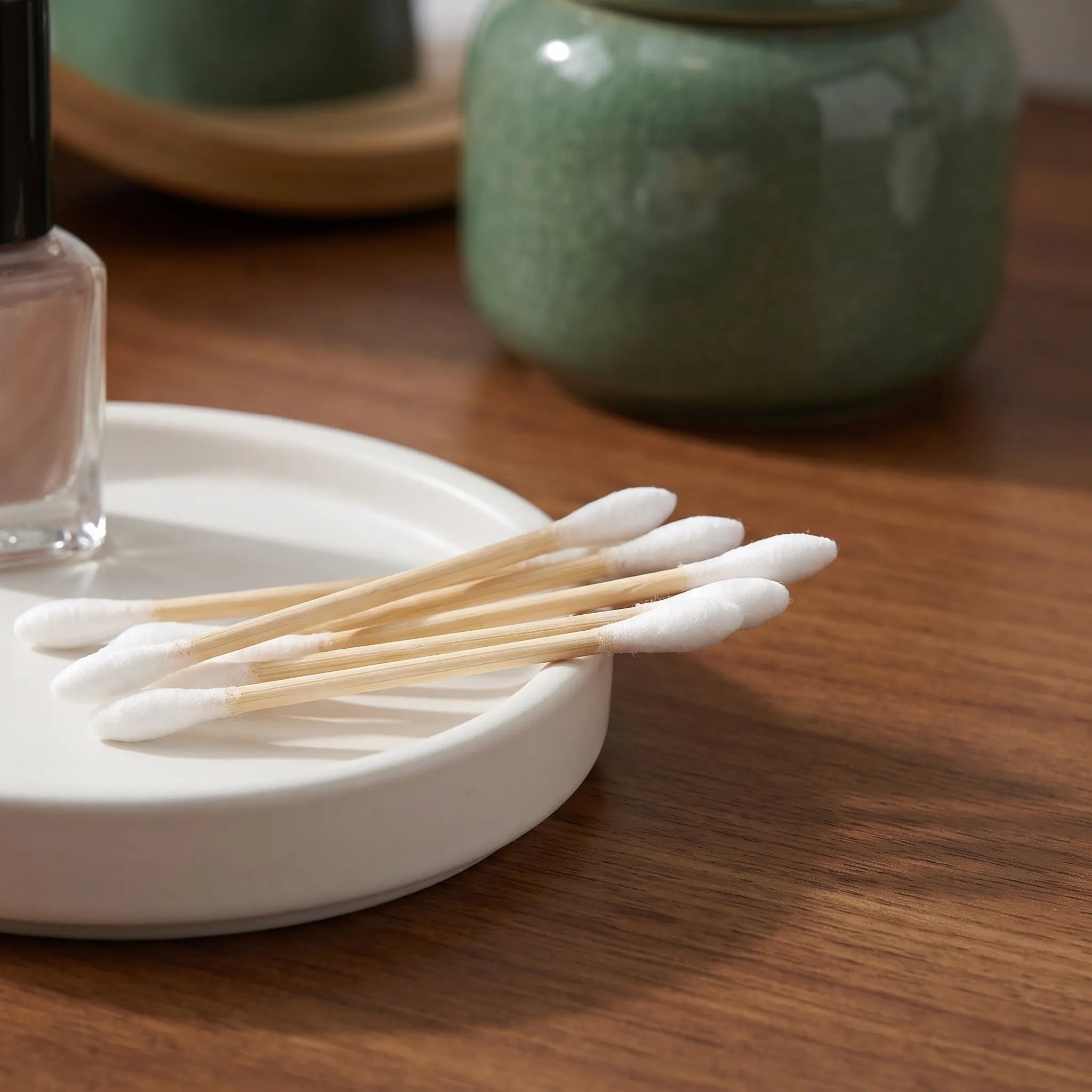 500Pcs Cotton Buds Double Pointed Tip Bamboo Sticks Lint Free Grade Precision Cleaning Swabs for Makeup Removal Nail Art