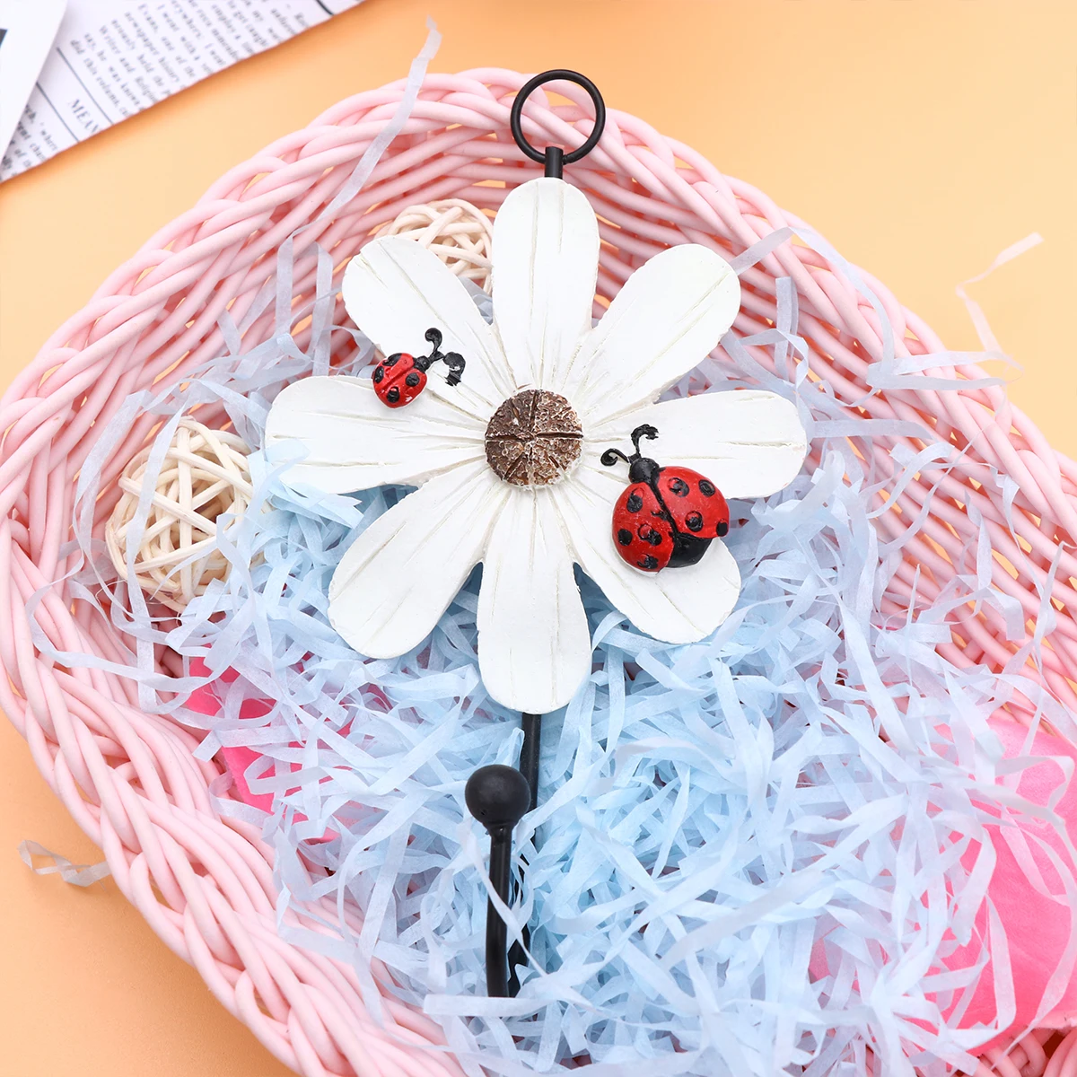 

4pcs Hooks Resin Daisy Flowers Hangers Home Vintage Bedroom Living Room Kitchen Resin Hooks Bathroom Organize