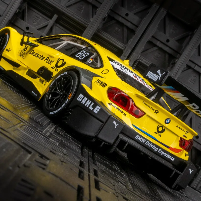 CCA 1:24 BMW M4 DTM Rally Model Car has simulated sound and lighting functions rich in details, finely crafted, good quality
