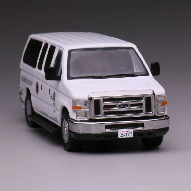 جديد 596 1:64 فورد اكسبلورر Suv فورد E فان سيارة شرطة محاكاة سبيكة مصغرة يموت الصب نموذج سيارة لعب الأطفال المخصصة