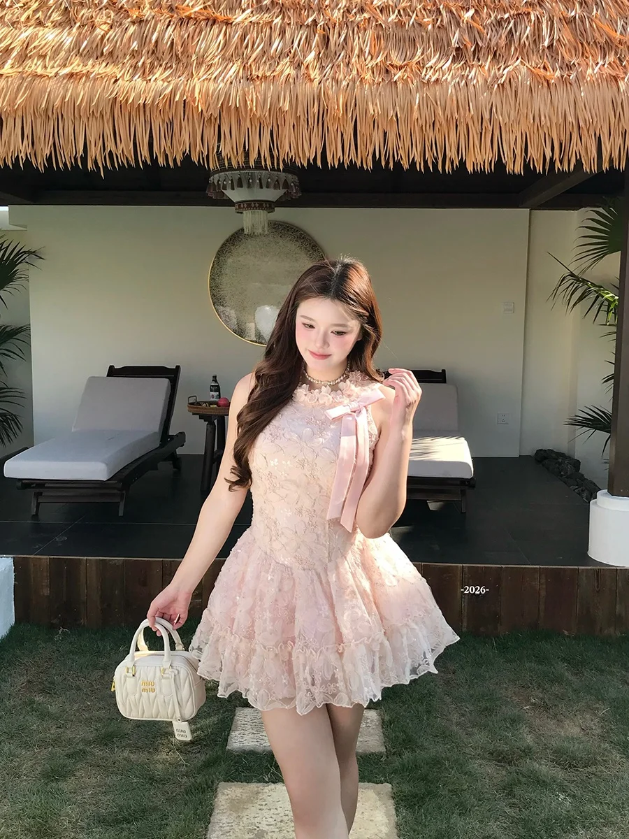 

Sweet Waist Cinched Floral Print Dress for Plump Girls Short Skirt Style round Neck Back Zipper Closure Spring Season
