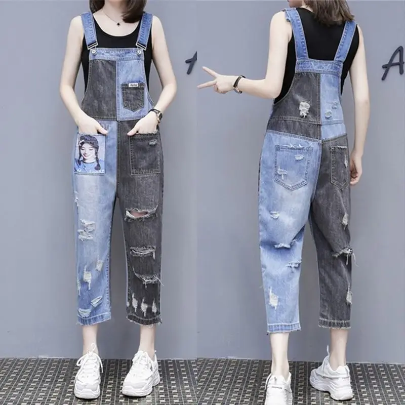 

2022 Spring and Summer New Ripped Denim Stitching Overalls Women's Korean Version Loose All-match Nine-point Pants Wide Leg